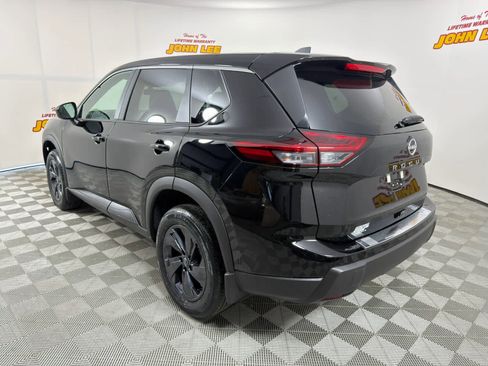 New 2026 Nissan Rogue SV FWD image 3