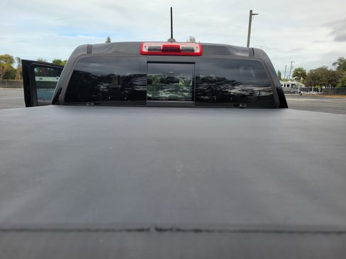 Certified 2018 Chevrolet Colorado Z71 image 9