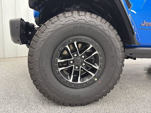 New 2025 Jeep Wrangler Unlimited Rubicon image 10