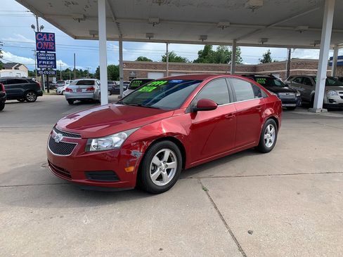 Used 2014 Chevrolet Cruze LT FWD image 3