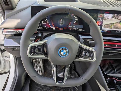 New 2026 BMW 550e xDrive w/ Premium Package image 11