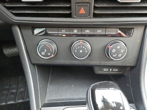 Used 2024 Volkswagen Jetta S image 18