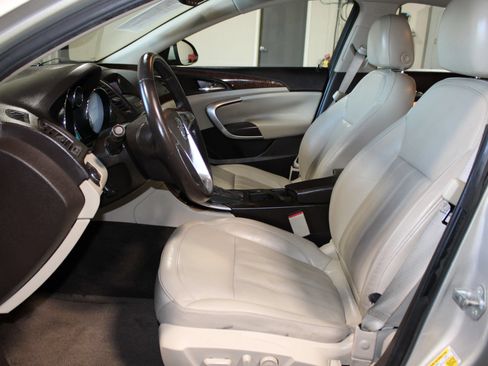Used 2012 Buick Regal Leather FWD image 19