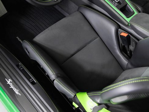 Used 2023 Porsche 718 Boxster Spyder image 40