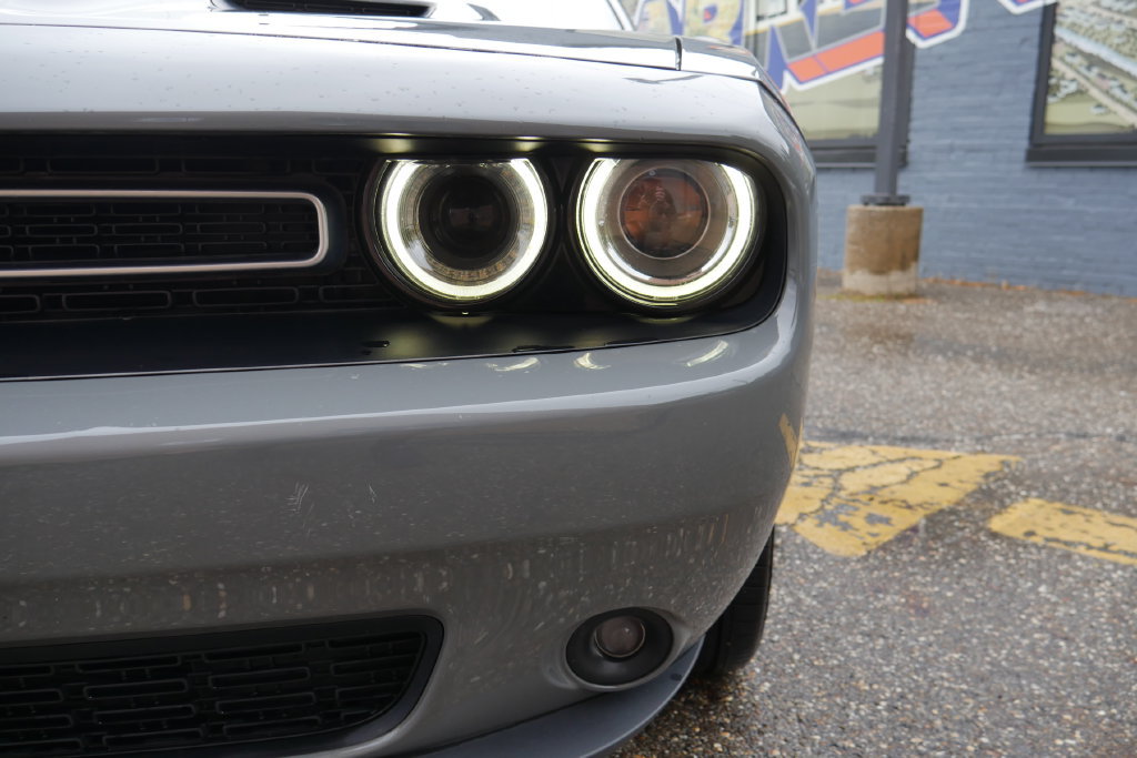Used 2019 Dodge Challenger SXT w/ Plus Package RWD image 3