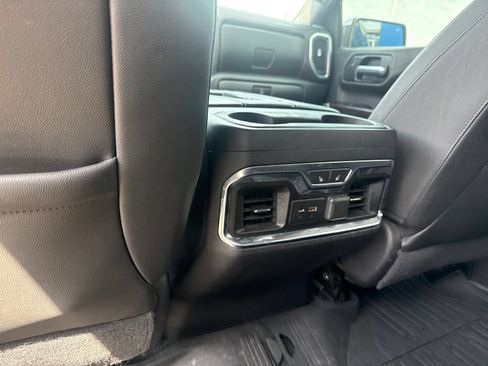 Used 2020 GMC Sierra 1500 SLT RWD image 17