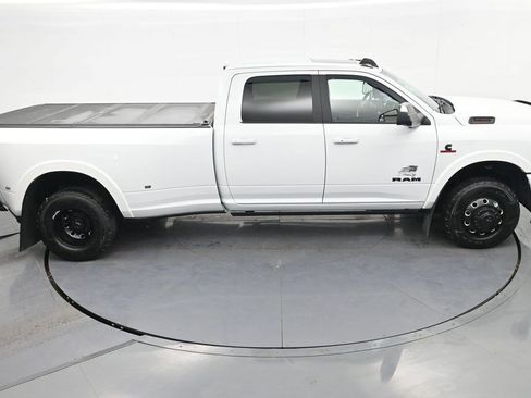 Used 2022 RAM 3500 Limited w/ Max Tow Package image 19
