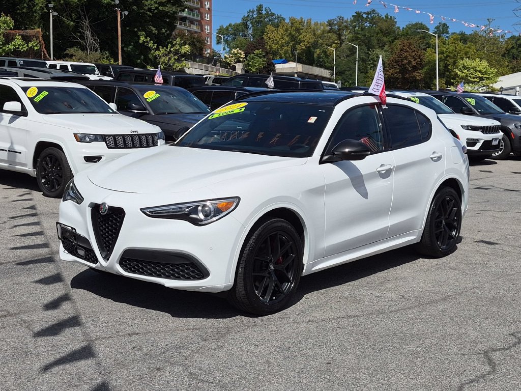 Used 2021 Alfa Romeo Stelvio Ti Sport AWD/4WD image 1