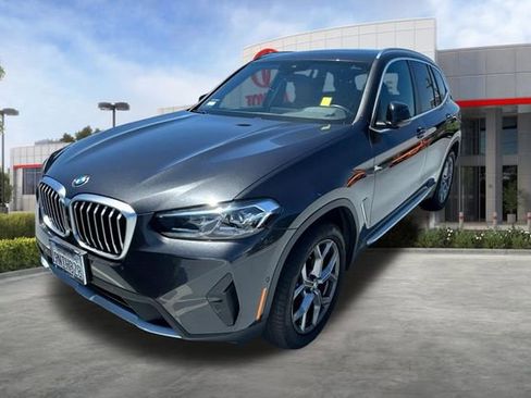Used 2024 BMW X3 xDrive30i w/ Convenience Package AWD/4WD image 3
