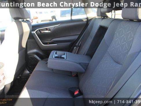 Used 2024 Toyota RAV4 AWD Hybrid image 33