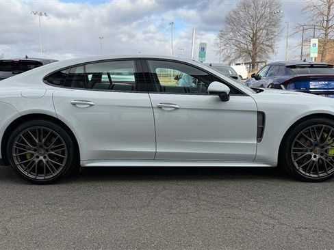 Used 2023 Porsche Panamera 4 Platinum Edition w/ Assistance Package image 6