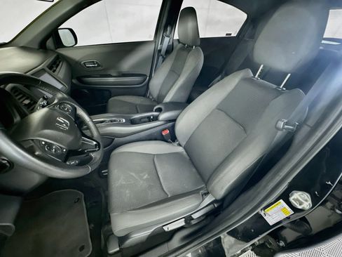 Used 2019 Honda HR-V Sport image 13