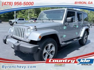 Used 2016 Jeep Wrangler Unlimited Sahara w/ Connectivity Group AWD/4WD video 1