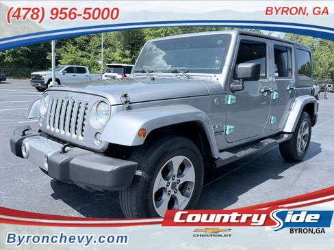 Used 2016 Jeep Wrangler Unlimited Sahara w/ Connectivity Group AWD/4WD image 1