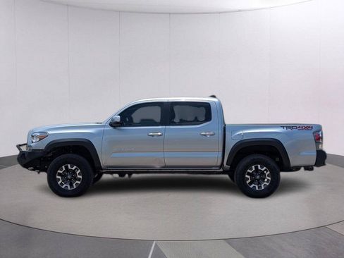 Used 2023 Toyota Tacoma TRD Off-Road AWD/4WD image 2