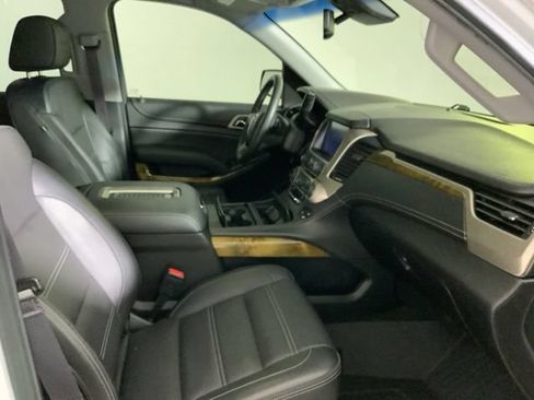 Used 2017 GMC Yukon Denali w/ Open Road Package AWD/4WD image 29