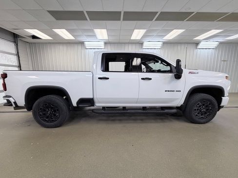 Used 2022 Chevrolet Silverado 2500 LTZ w/ LTZ Plus Package AWD/4WD image 8