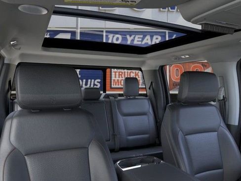 New 2026 Ford F250 Lariat w/ Black Appearance Package image 22