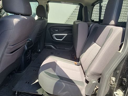 Used 2021 Nissan Titan SV w/ SV Convenience Package AWD/4WD image 9