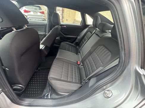 Used 2019 Volkswagen Jetta GLI image 14