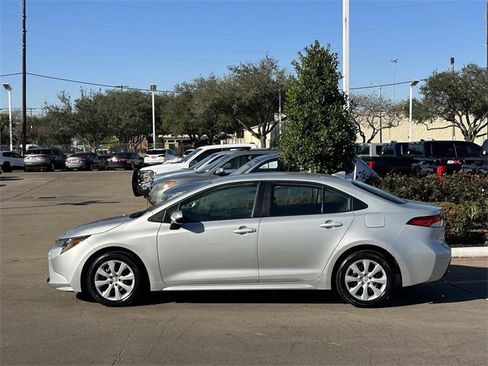 Certified 2024 Toyota Corolla LE image 4