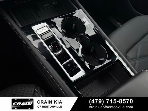 Used 2025 Volkswagen Atlas Cross Sport SE image 20