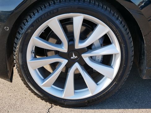 Used 2019 Tesla Model 3 Long Range image 15