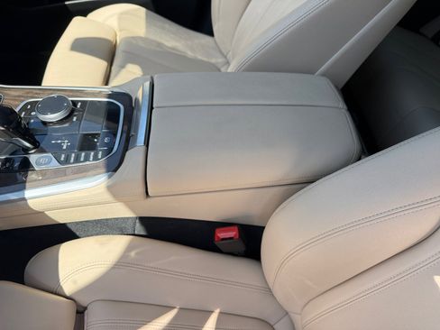 Used 2022 BMW X5 sDrive40i w/ Parking Assistance Package RWD image 14