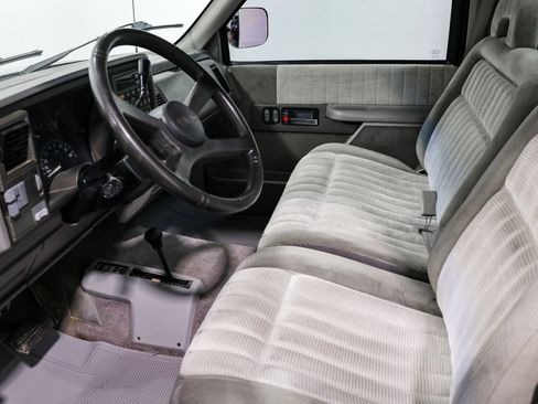 Used 1994 GMC Sierra 1500 4x4 Regular Cab image 14