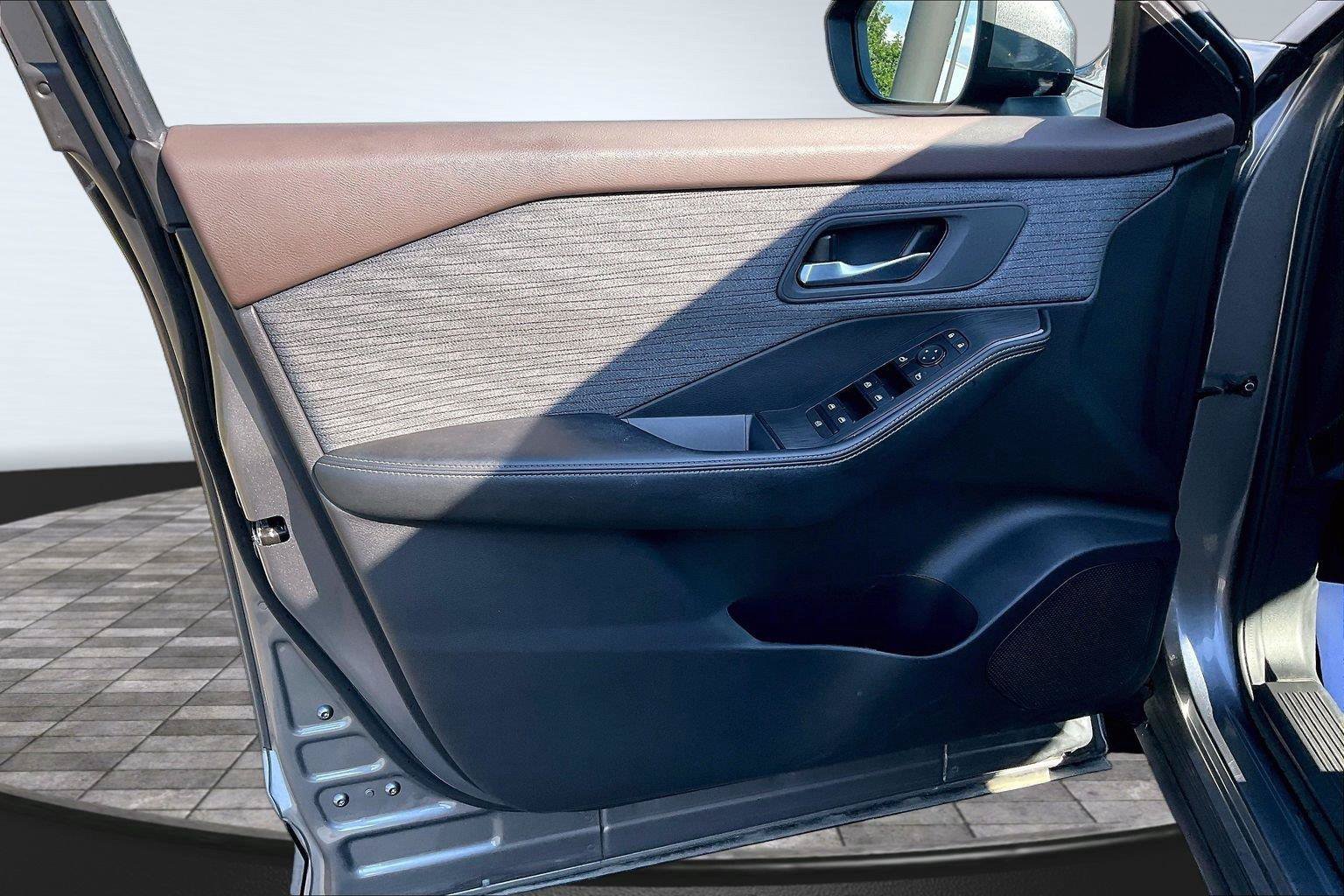 Certified 2023 Nissan Rogue SV AWD/4WD image 22
