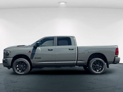 New 2026 RAM 2500 Laramie AWD/4WD image 9