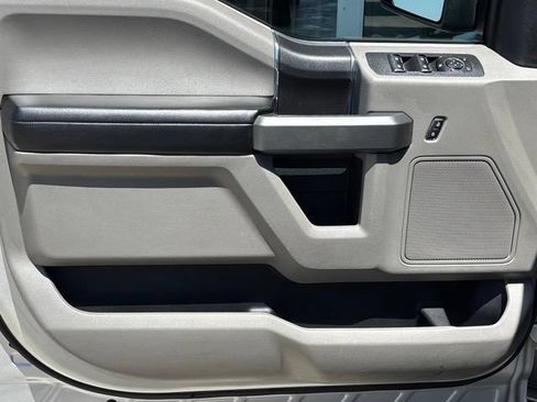 Used 2018 Ford F150 XLT RWD image 13