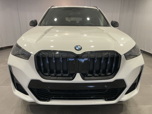 Used 2025 BMW X1 xDrive28i w/ M Sport Package image 2