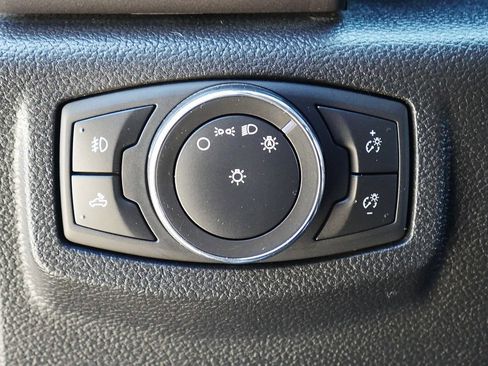 Used 2020 Ford F150 XLT w/ Equipment Group 302A Luxury AWD/4WD image 28