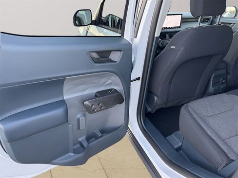 New 2025 Ford Maverick XLT w/ XLT Luxury Package image 30