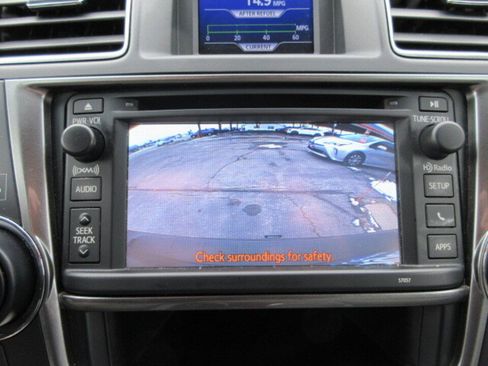 Used 2013 Toyota Highlander Limited image 20