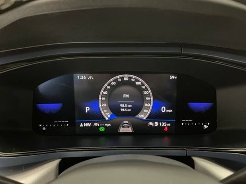 Certified 2023 Volkswagen Taos SE w/ Panoramic Sunroof Package AWD/4WD image 14