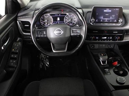Certified 2025 Nissan Rogue SV AWD/4WD image 7