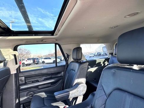 Used 2020 Ford Expedition Platinum image 18