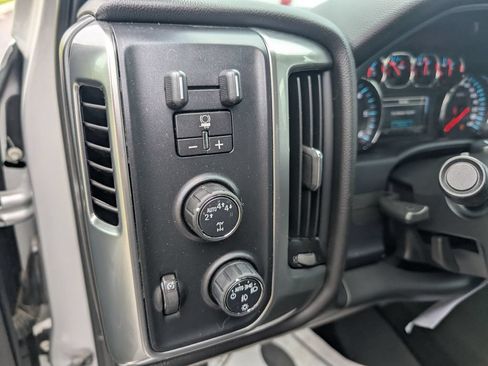 Used 2018 Chevrolet Silverado 1500 LT w/ All Star Edition AWD/4WD image 16