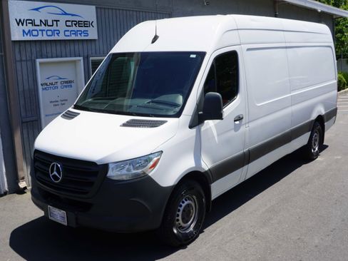 Used 2019 Mercedes-Benz Sprinter 170 image 4