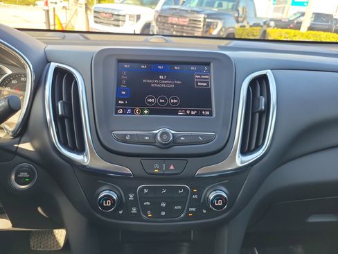 Used 2024 Chevrolet Equinox LT FWD image 22