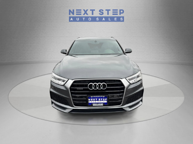 Used 2018 Audi Q3 2.0T Premium Plus w/ Premium Plus Package AWD/4WD image 2