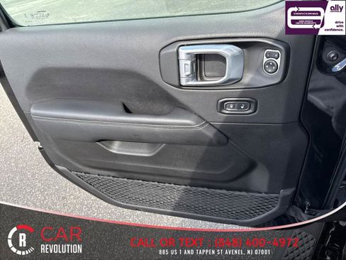 Used 2023 Jeep Gladiator Overland AWD/4WD image 34