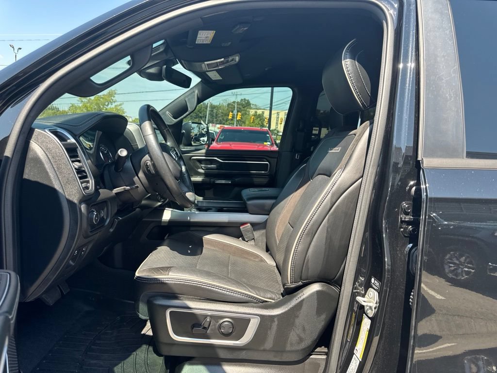 Used 2023 RAM 1500 Laramie AWD/4WD image 12