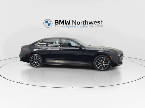 New 2026 BMW 740i xDrive AWD/4WD image 5