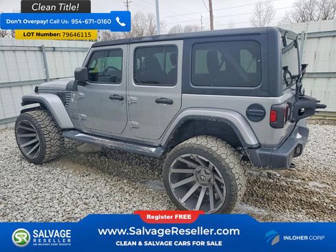 Used 2019 Jeep Wrangler Unlimited Sahara AWD/4WD image 3