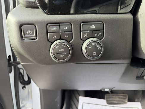 New 2026 Chevrolet Silverado 1500 LT image 16