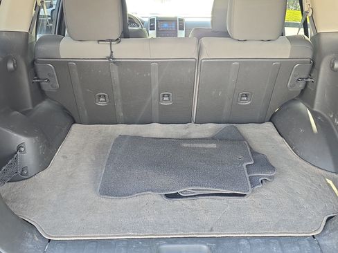 Used 2014 Nissan Xterra S w/ Value Package image 7