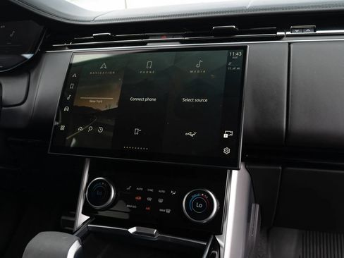 Used 2023 Land Rover Range Rover SE AWD/4WD image 17